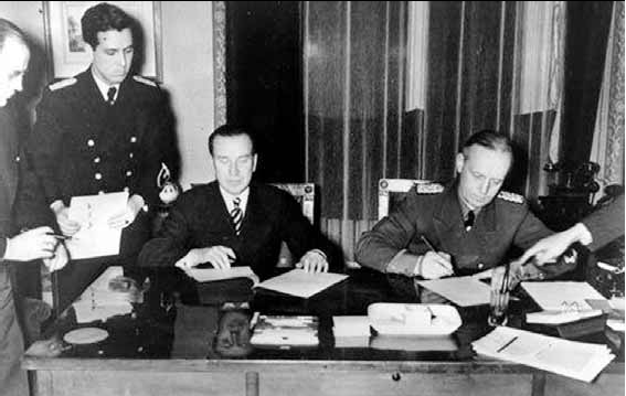 Foto: Unterzeichnung des Staatsvertrags im Auswrtigen Amt am 22. Mrz 1939: Litauens Auenminister Juozas Urbys (links) und sein deutscher Amtskollege Joachim von Ribbentrop